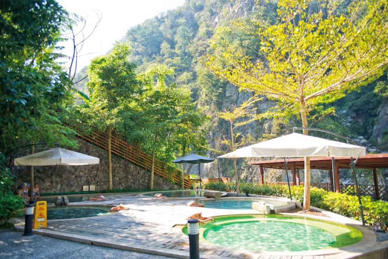 Uni-Resort Ku-Kuan Hòa Bình Ngoại thất bức ảnh